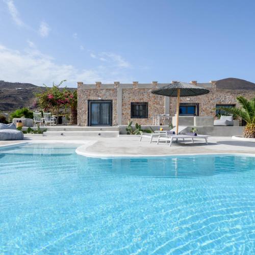 Villa Beltramo Santorini 2 bedroom private pool villa, سانتوريني