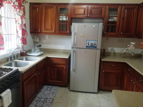 Kitchen, Beautiful 3-bedroom townhouse in Mandeville. in Mandeville