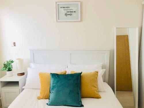 Opulent Living Serviced Apartments - Centre of Birmingham 2 Bedroom - Perfect for Families Group or Business - image 12