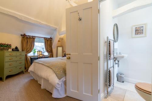 New Church Cottage - image 5