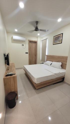 Chauhan Hotel