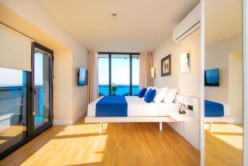 Junior Suite with Sea View