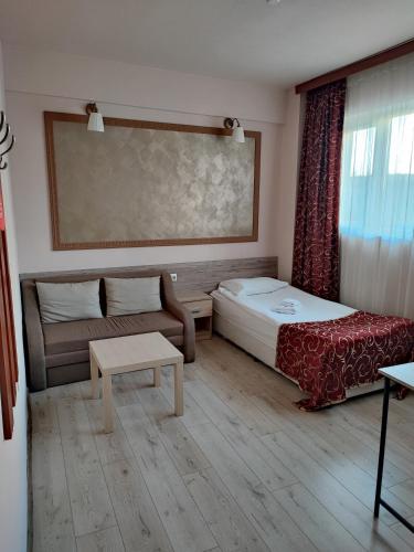 Hotel Akord - image 2