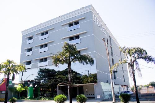 . HOTEL BOMBONATO UBERABA - Fácil Acesso ao Aeroporto e parque de Exposições ABCZ