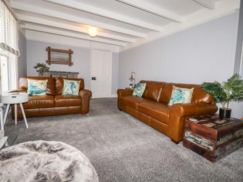 Picture of The Old Bark House No 3