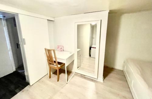 Hotel Du Globe - image 2