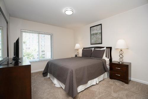 Northwest Washington Center Apartments - image 8