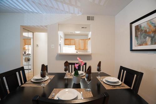 Northwest Washington Center Apartments - image 13