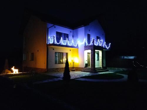 Viesnīcas āriene, Pensiunea Casa Nușa (Pensiunea Casa Nusa) in Baia De Fier