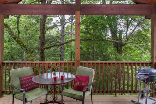 Eureka Sunset Cabins in Eureka Springs, USA