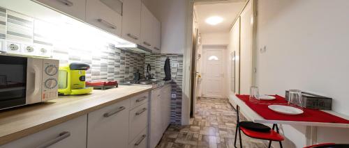 Best Neighbour Apartment - image 8