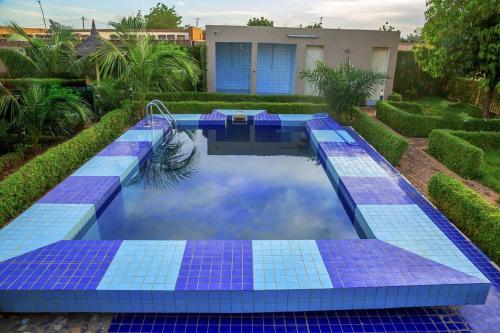 Bassein, Hotel Univers 3 Aeroport Luxe in Niamey