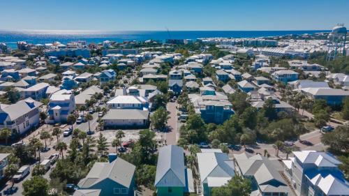 30A Pet Friendly Beach House - The Snazzy Crab