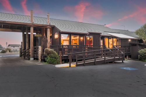 ล็อบบี้, Harbor Lite Lodge in ฟอร์ตบรากก์ (CA)