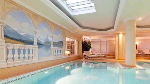Swimming pool, Superior Hotel Tirolerhof - Zell am See in Zell Am See