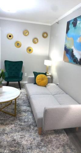 GastonLux 1BR Condo