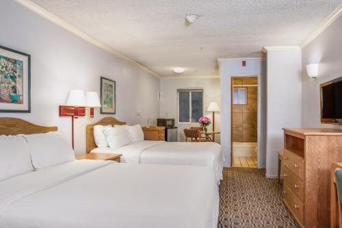 Hotel Buena Vista - San Luis Obispo Set in a prime location of San Luis Obispo (CA), Lexington Inn - San Luis Obispo puts everything the city has to offer just outside your doorstep. Both business travelers and tourists can enjoy the pr