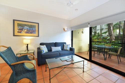 One-Bedroom Apartment image 3