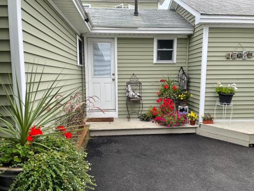 Moontide Motel Apartments and Cabins - image 11