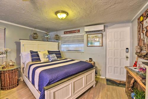 Artistic Bradenton Studio 8 Mi to Beaches! in Bradenton, USA