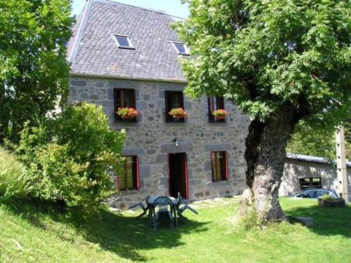 Gîte Chambon-sur-Lac, 4 pièces, 6 personnes - FR-1-630-228 gîte à louer Vassivière