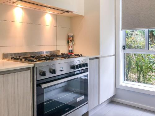 34a Lawson St - Spacious 4 bedroom house with ducted air con and wi-fi, backing onto Nelson Bay Golf Course