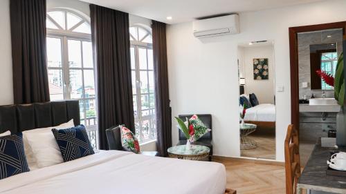 Mettavary Hotel Room Type - King Suite