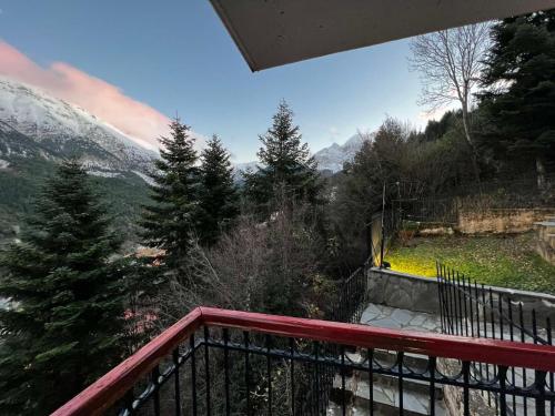 4 Seasons Tzoumerka Life in Melissourgoi