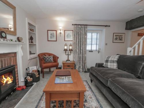 Kirkstone Cottage - image 10