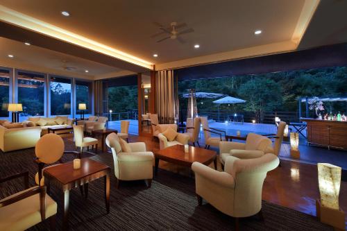 Balcony/terrace, Hotel Ryu Resort and Spa in Shokawa