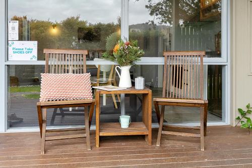Apollo Bay Beach Hut ~ Wifi ~ Opposite The Ocean