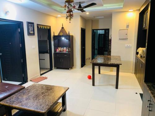All sides open, Mussourie facing, Luxurious 3 BHK on Rent for short term or Vacation Rental.
