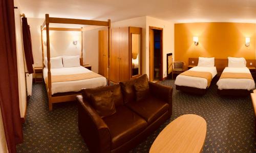 Room, deluxe, family