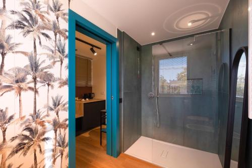 King Room with Spa Bath image 3