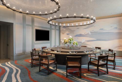 Crowne Plaza Xiamen Jimei Seaview by IHG-Free Mini Bar