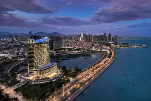 Crowne Plaza Xiamen Jimei Seaview, an IHG Hotel-Free Mini Bar