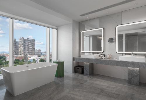 Crowne Plaza Xiamen Jimei Seaview by IHG-Free Mini Bar