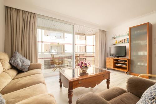 Nice beach front apartment in Port de Pollensa (Ana Rosa)