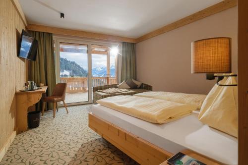 room detail thumbnail 1