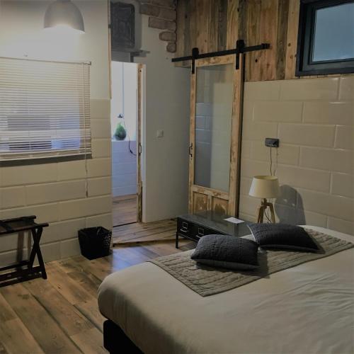 Domaine du Serre d'Avène chambre d'hôte Bois de Valz