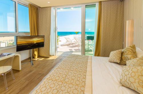 Balcony/terrace, Hotel Montecarlo in Bibione