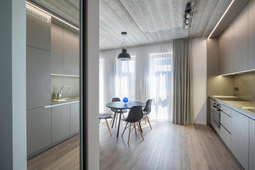 Modern Old Town Apartment