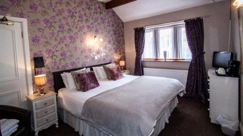 Leeming Wells Guest House in Worth Valley