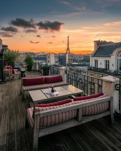 Hotel Marignan Champs-Elysées, París