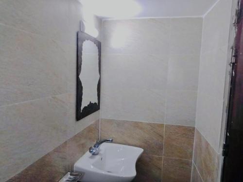 Bathroom, Hotel Seven Star near Dhakeswari Temple