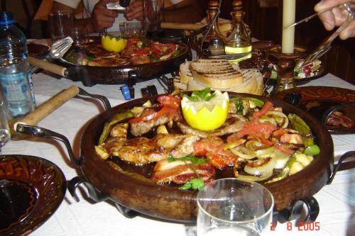 Chuchura Family Hotel - image 8