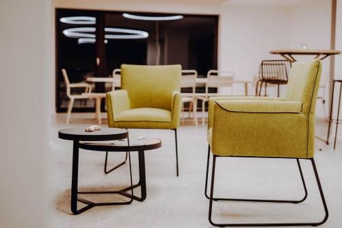 Allgäuer Genusshotel und Historischer Dorfgasthof Hirsch Allgäuer Genusshotel und Historischer Dorfgasthof Hirsch