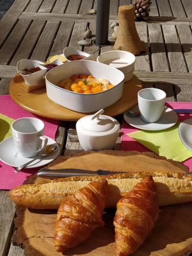 Les Amis de Gaure in โปมาส์