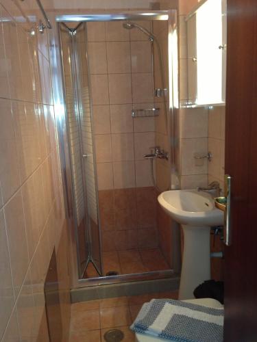 斯塔夫罗斯膳食公寓