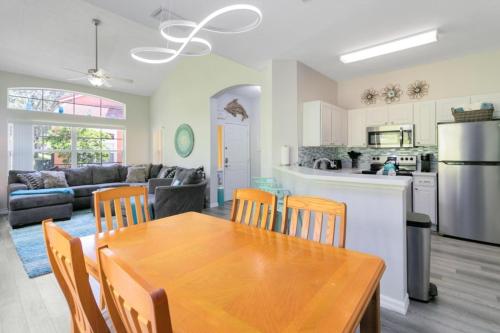 Disney Area 4 bed 35 Bathroom Emerald Island townhouse - image 3